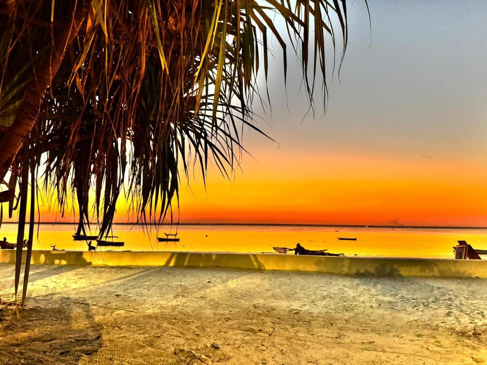 Bahati Sunset Bungalows Michamvi Exteriör bild