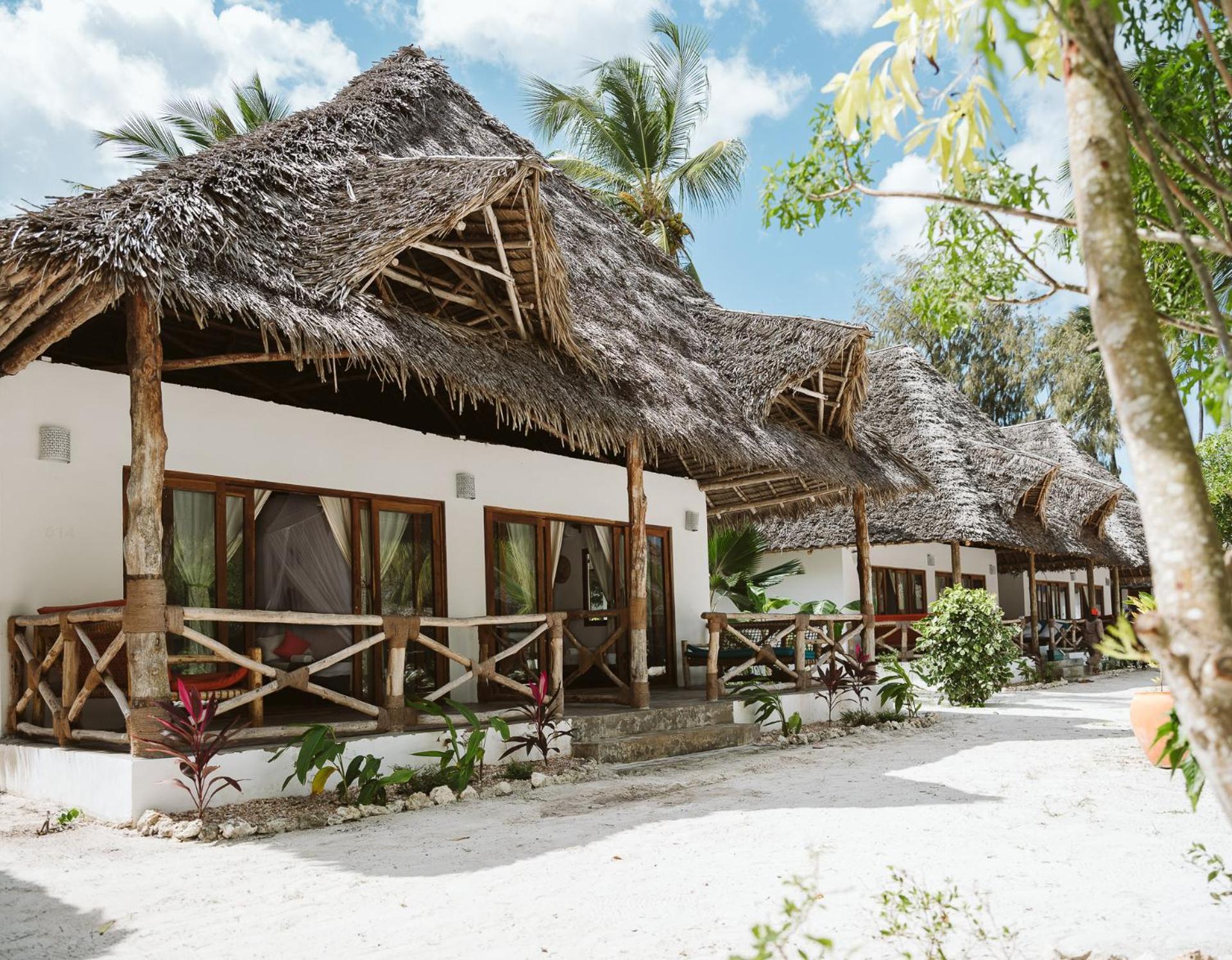 Bahati Sunset Bungalows Michamvi Exteriör bild