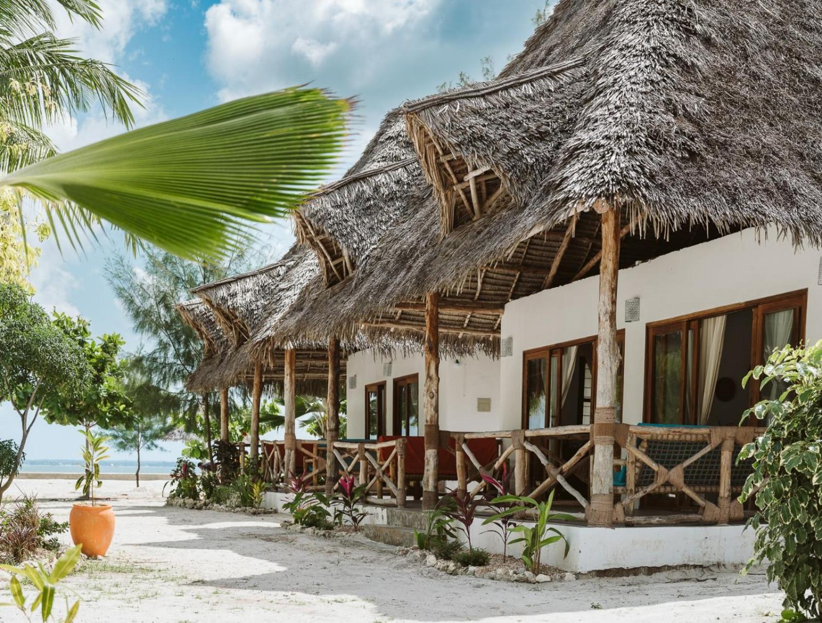 Bahati Sunset Bungalows Michamvi Exteriör bild