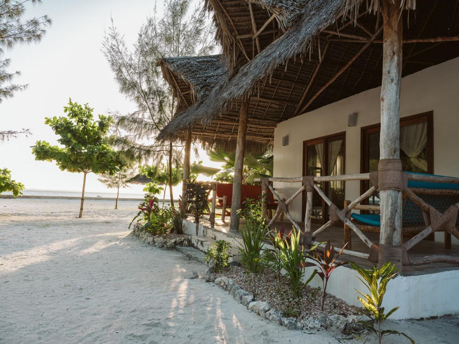 Bahati Sunset Bungalows Michamvi Exteriör bild